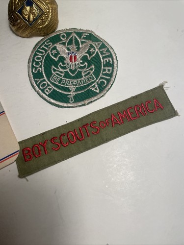 Vintage BOY SCOUTS OF AMERICA Patch, Scarf slides, belt buckle, card 1960's LOT - Picture 8 of 11