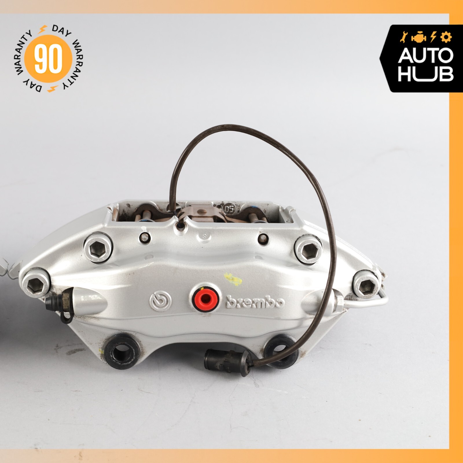 Maserati M138 GranSport 4200 Front Left & Right Brake Caliper Calipers Set OEM