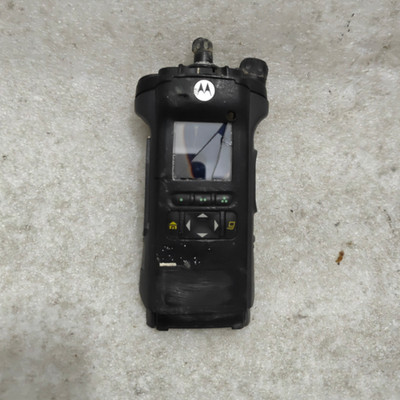 1PCS Motorola APX6000 radio walkie talkie with broken accessories