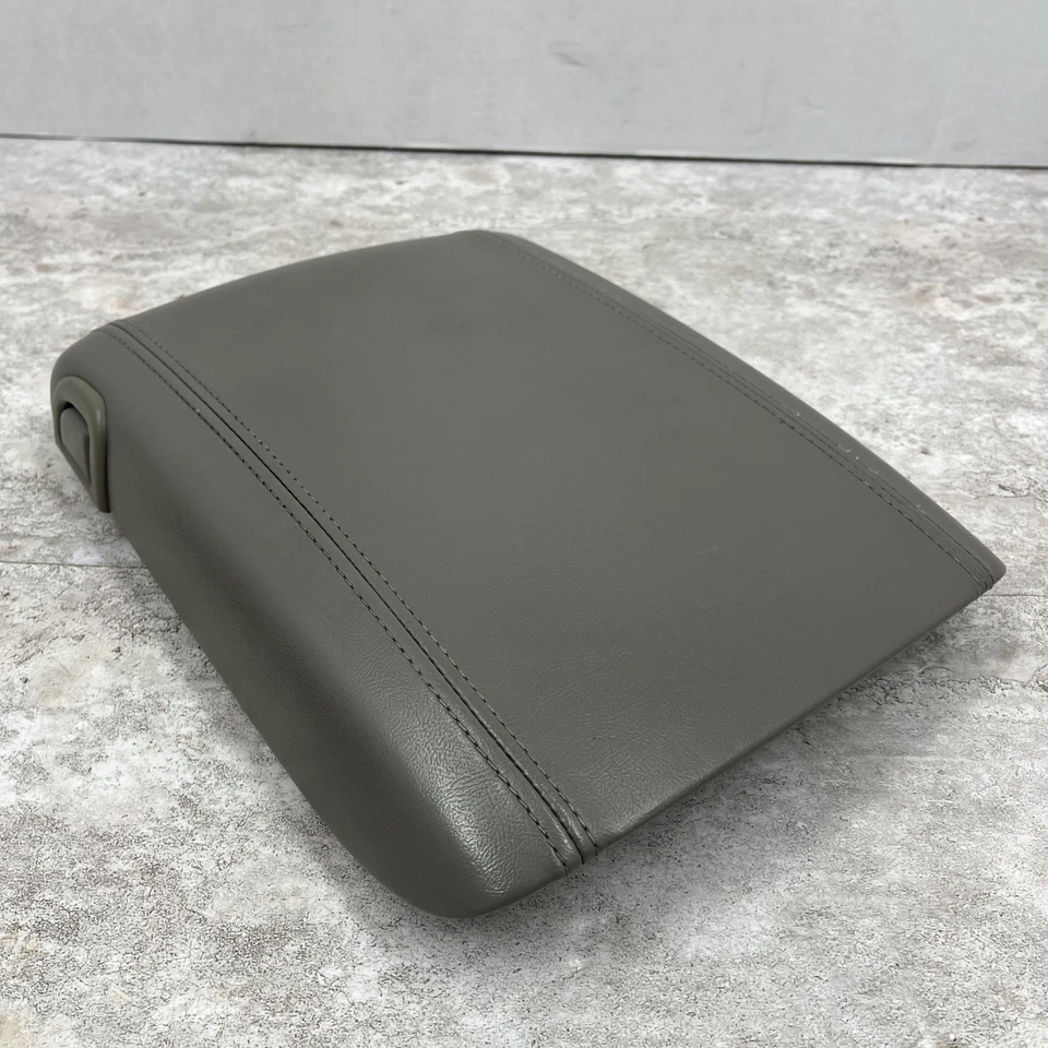 GMC Yukon Denali 2003-2006 consola central tapa reposabrazos reposabrazos gris OEM Foto 3 de 4