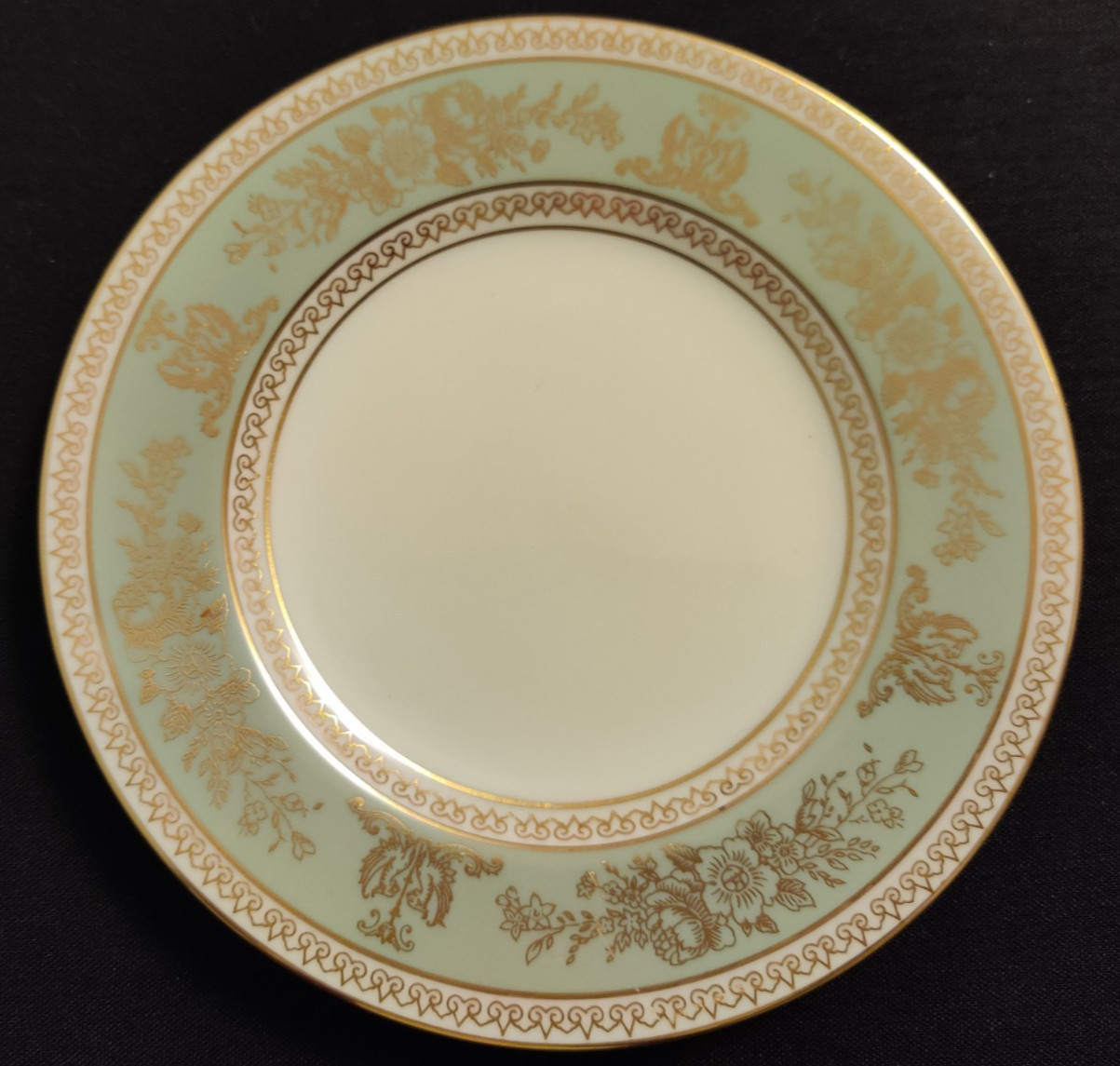 Wedgwood Gold Columbia Sage Green Griffons Florals 6 inch Br