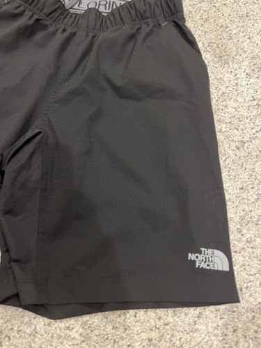 The North Face Shorts Men’s Black Size S - Picture 2 of 6