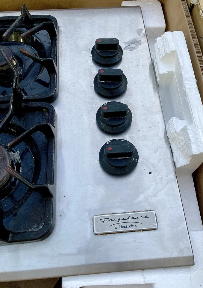 "Estufa de gas Frigidaire PLGC30S8CCA 30"" - acero inoxidable, 4 quemadores" Foto 3 de 4