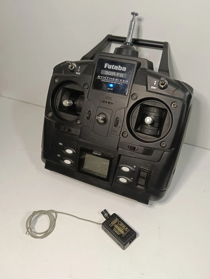 FUTABA RADIO ATTACK SET 3GR FS 40mhz TRANSMITTER RECEIVER schumacher FG inferno - Image 2 of 4