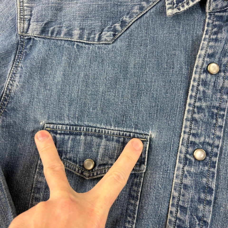 Camisa de mezclilla American Eagle para hombre mediana azul Jean perla bolsillos a presión Foto 3 de 4