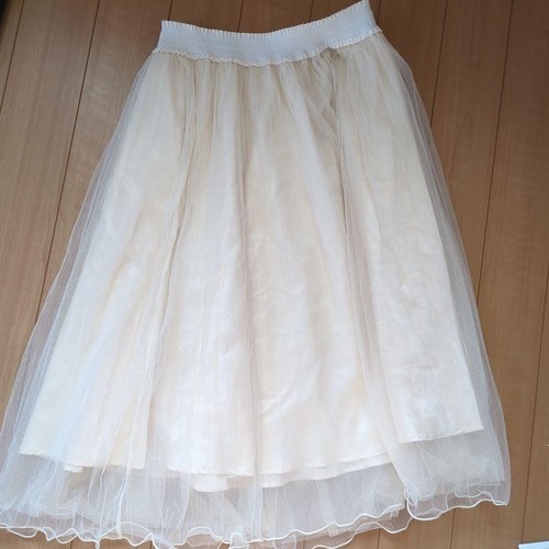 Ivory Pleated Skirt With Ruffled Waist