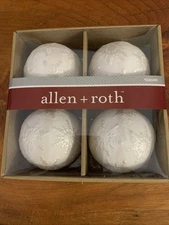 Allen & Roth Christmas Ornaments New Box Of 4 White Snowflake Balls #0585449