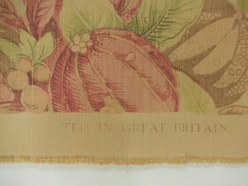 G.S. Tessuti "Tessuto stampato flora e fauna. Rosa verde marrone. 54,5 x 33". F-228 - Foto 6 di 12