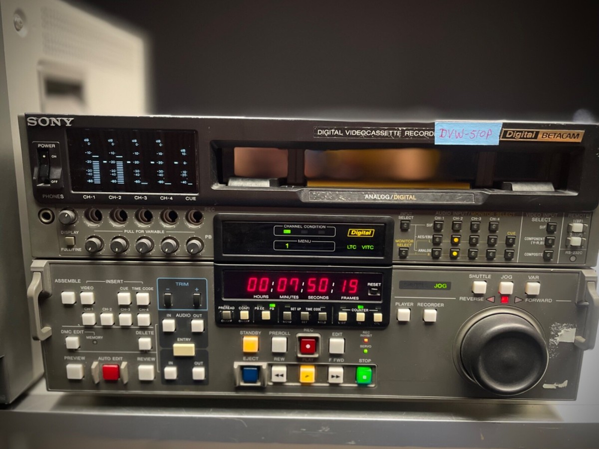 Sony DVW-510P Digital Betacam Player - serviced and tested Sony DVW-510P Digital Betacam Player - serviced and tested