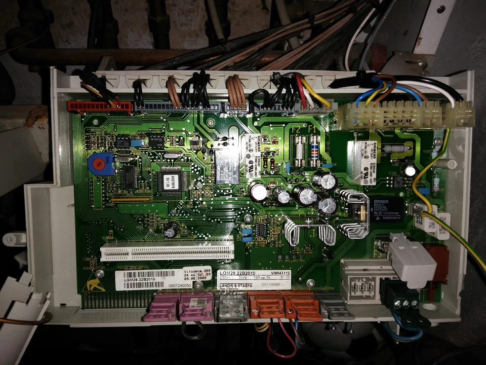 Reparatur Platine LGM 29 Fehler FE Viessmann Vitodens Vitopend 100/200/222/300 - Bild 2 von 2