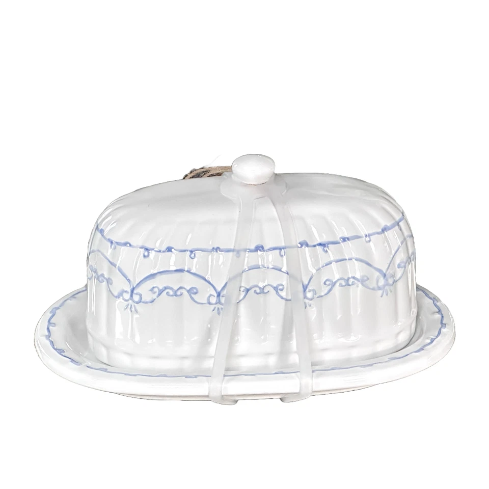 Plato de mantequilla de cerámica Strawberry Street 10 blanco roto con detalles azules cuerpo acanalado Foto 2 de 3