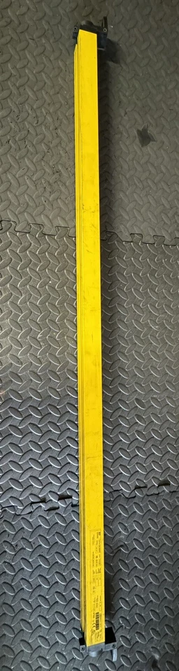 Sick Safety Light Curtain (Reciever) C40E-1203AN310 (PN: 1027477) Type 4 - Image 3 of 4