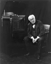 New Photo: Inventor Thomas Edison by Phonograph Record Player - 6 Sizes!