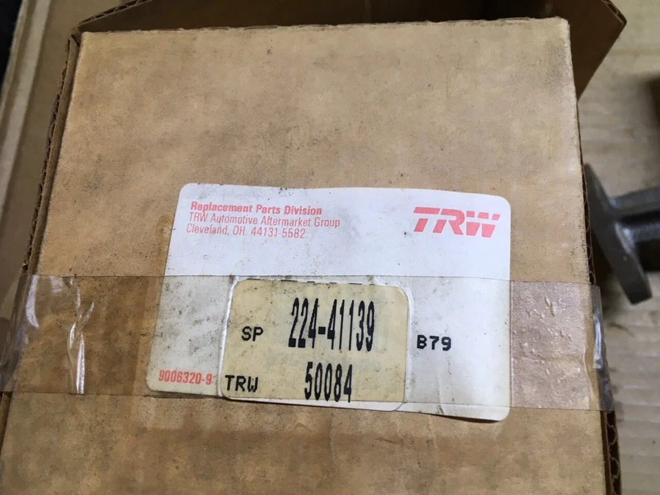 Новое основание масляного насоса двигателя TRW 50084 - Изображение 2 из 4