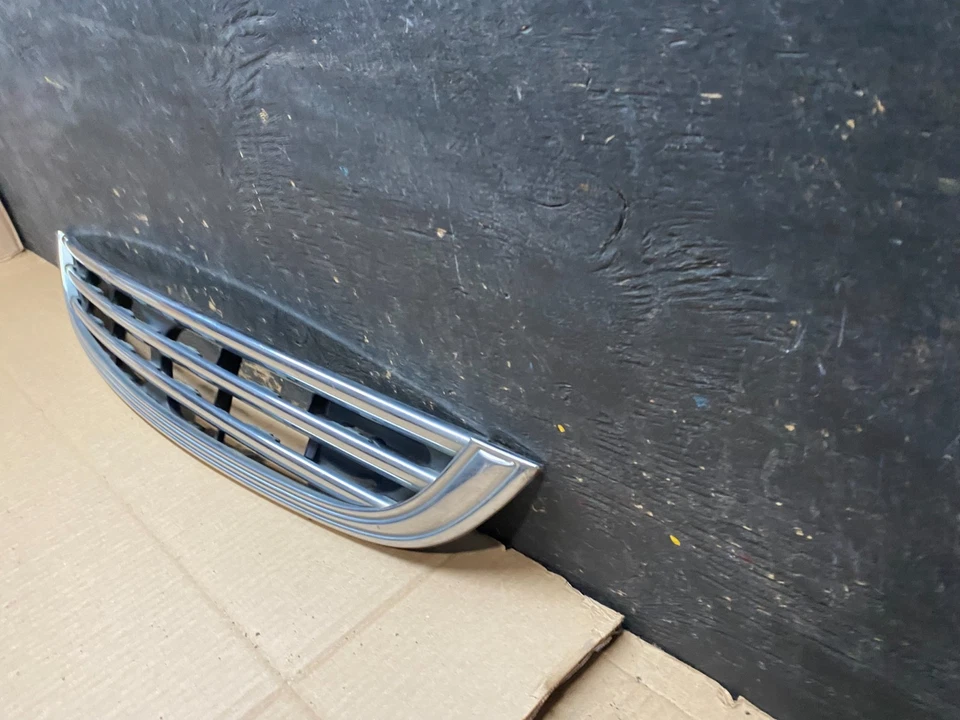 2007 to 2009 Mini Cooper Front Upper Grille Grill T6546 DG - Image 2 of 4