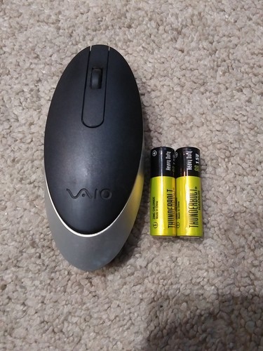 Genuine Sony Vaio Bluetooth Laser Wireless Mouse VGP-BMS33