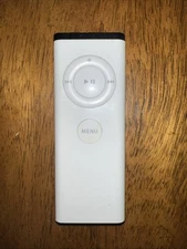 Apple iPod Remote Control A1156 - White - May Need New Battery