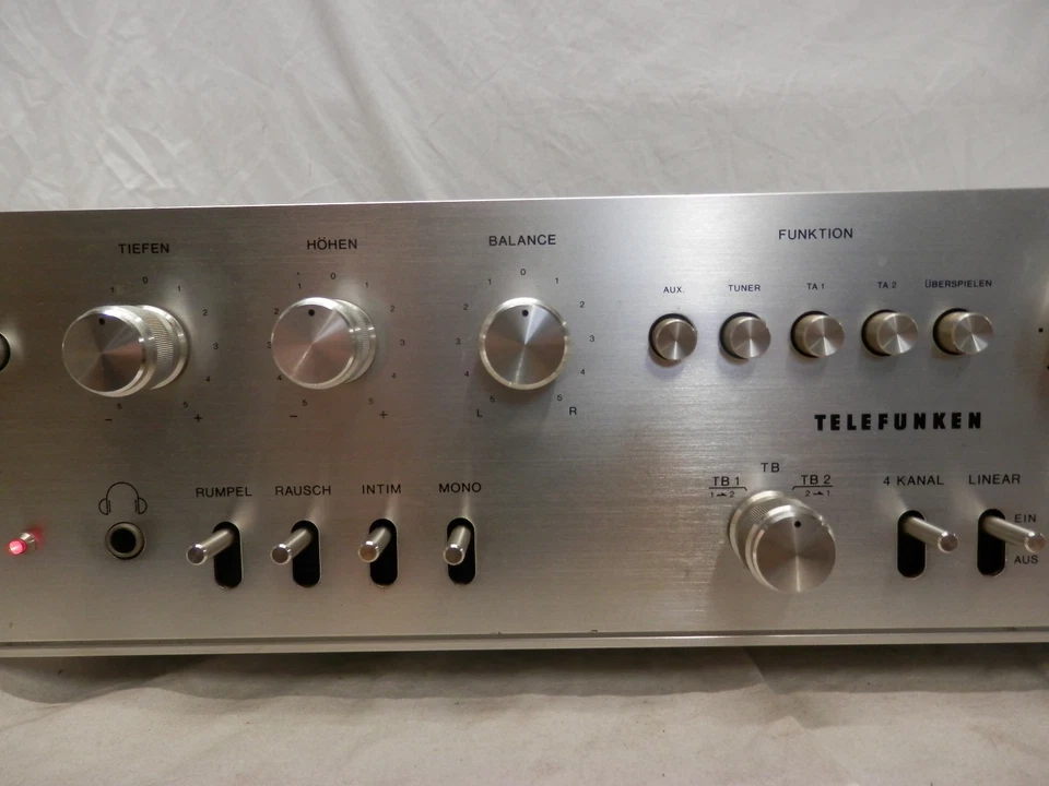 Telefunken amplificatore integrato V 60 amplifier V-60 vintage 1975 suona bene - Immagine 3 di 4