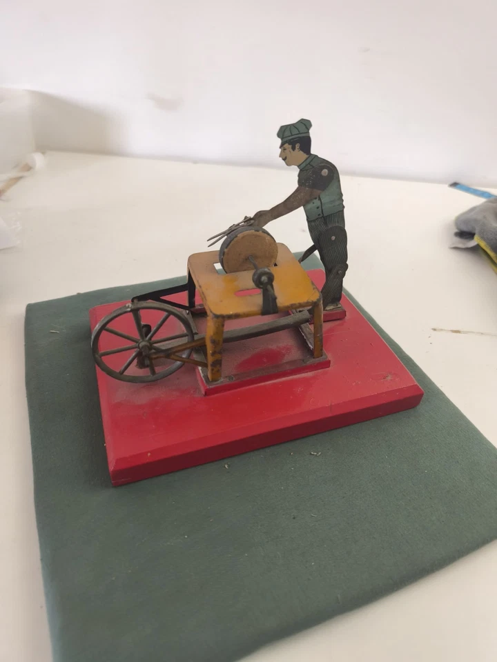 Ancien Jouet En Tôle - Photo 1/4