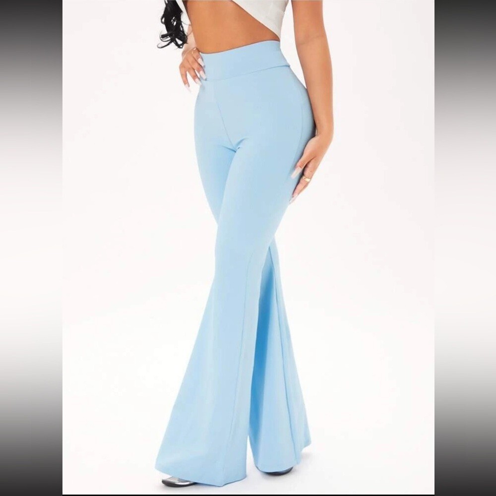 SHEIN High Waisted Light Blue Ribbed Stretch Flare Leggings Size S NWT