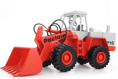 POCLAIN CMC P10 Wespe Models 1:50 SCALE - ready built 50007