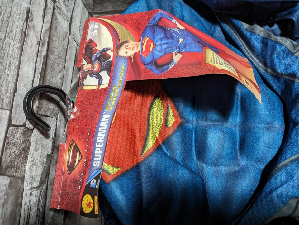Rubíes Niños Niño Superman Hombre de Acero Deluxe Músculo Halloween Disfraz Talla M Foto 3 de 4
