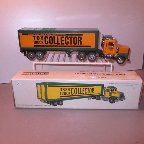 "Toy Truck Collector " 18Wheel Box Trailer Truck Bank,TaylorMade 132