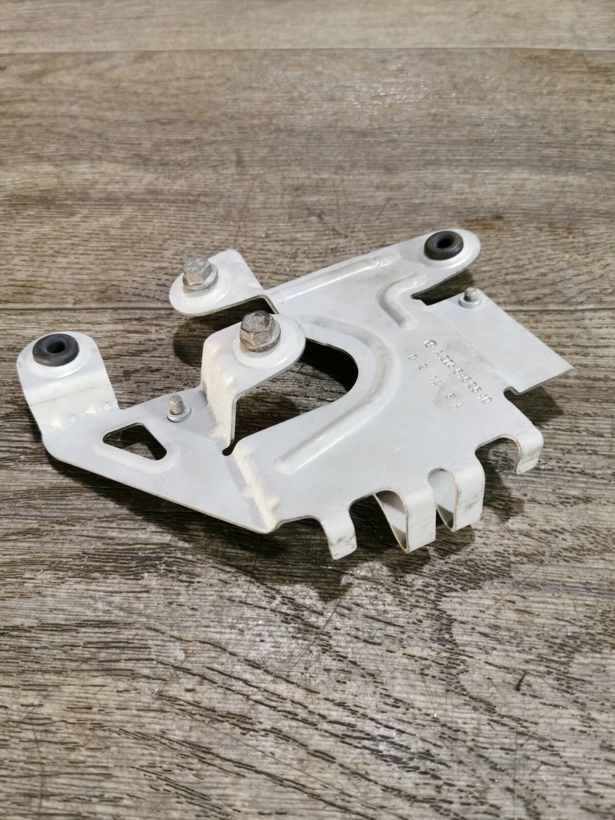 Mercedes-Benz C Class W205 Exhaust Emission Gas Module Bracket  