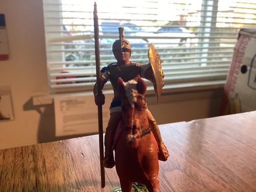 Roman Equestrian Soldier Miniature, Similar to Britains, VG Cond - Picture 2 of 3