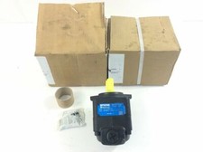 MINT CONDITION  PARKER hydraulic pumps type: T7A B11 2R00 A104 *SAMEDAY SHIP AVA