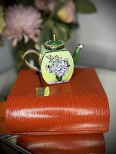 Charlotte di Vita Limited Edition Enamel Teapot Hand Painted – Original Box C803