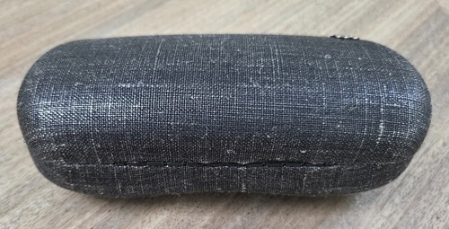 CHANEL Sunglasses Case Silver Grey Hard Clamshell - 第 5/9 張圖片