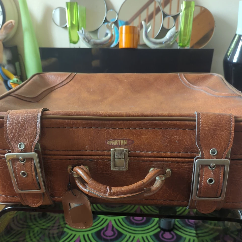Vintage Retro Spartanite Brown Faux Leather Suitcase Medium Display Travel - Image 2 of 4