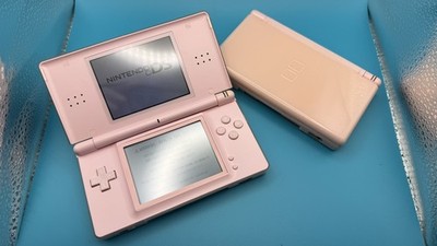 (ONE!) Nintendo DS Lite Coral Pink Console 