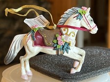 Trail of Painted Ponies VICTORIAN CHRISTMAS Christmas Ornament MINT    4022242