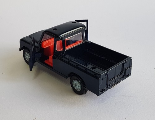 Dinky Toys No. 277, Police Land Rover with Policeman Superb Mint Condition - Picture 13 of 20