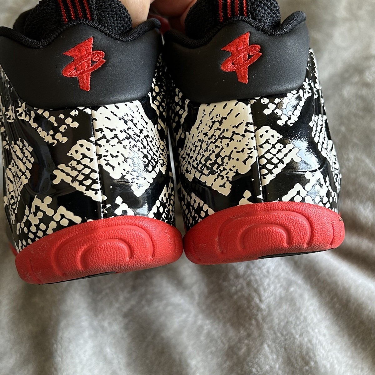 Snake print foam posites shoes NIKE Foamposites Snake Print Sneakers Size 5.5Y Fits Women  main image 4