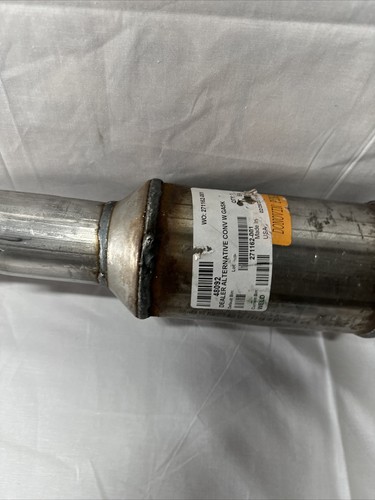 Davico Direct Fit Catalytic Converter 48092 - Picture 3 of 5