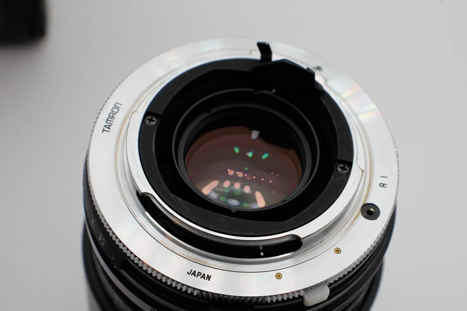 Tamron SP 35-105mm F/2.8 Aspherical Zoom Lens Adaptall-2 - Image 4 of 4