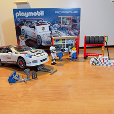 Playmobil Porsche 911 GT3 Cup Set 9225 mit Boxencrew, Reifen, Siegerpodest
