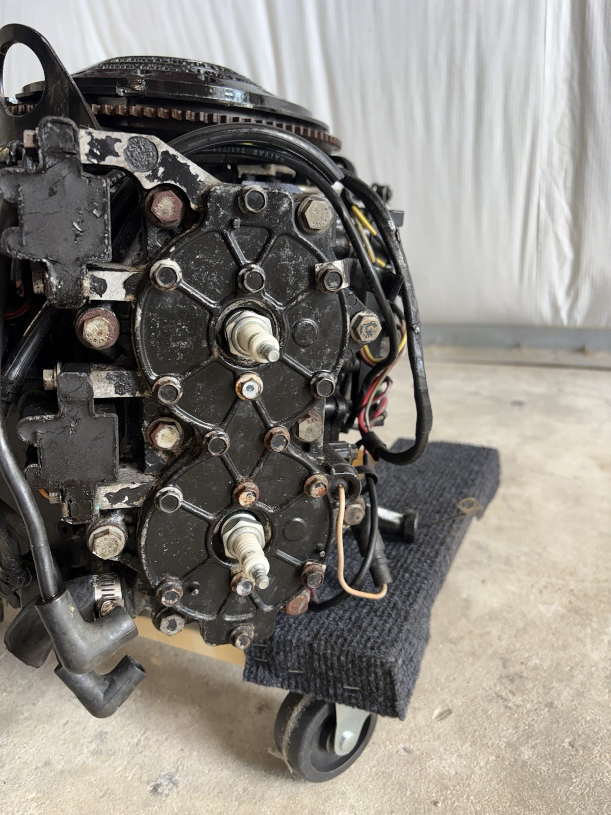 EVINRUDE JOHNSON V-4 2 STROKE POWERHEAD 1992-98 88HP-115HP