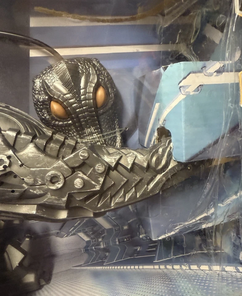 Skidz RC Childrens Dinosaur Toys for Kids, RC Walking Dinosaur , Smoke Action - Image 3 of 4