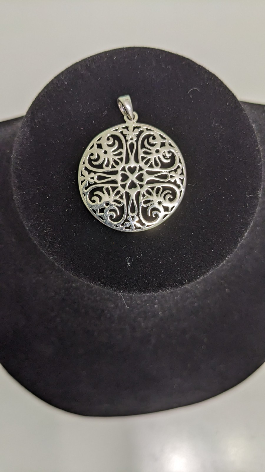 Ornate Pendant, Round Filigree, Sterling Silver 925 Pre-Owned