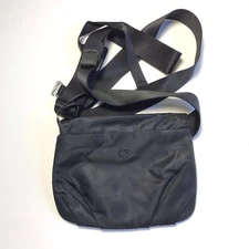 Lululemon Essential Yoga Mat Carrier Bag With Straps And Detachable Nylon Pouch