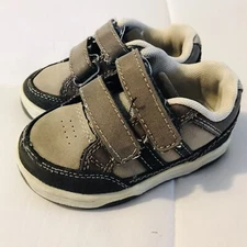 Circo Beige Taupe Tan Low Top Sneakers Shoes Baby Toddler Boy size 5 unisex