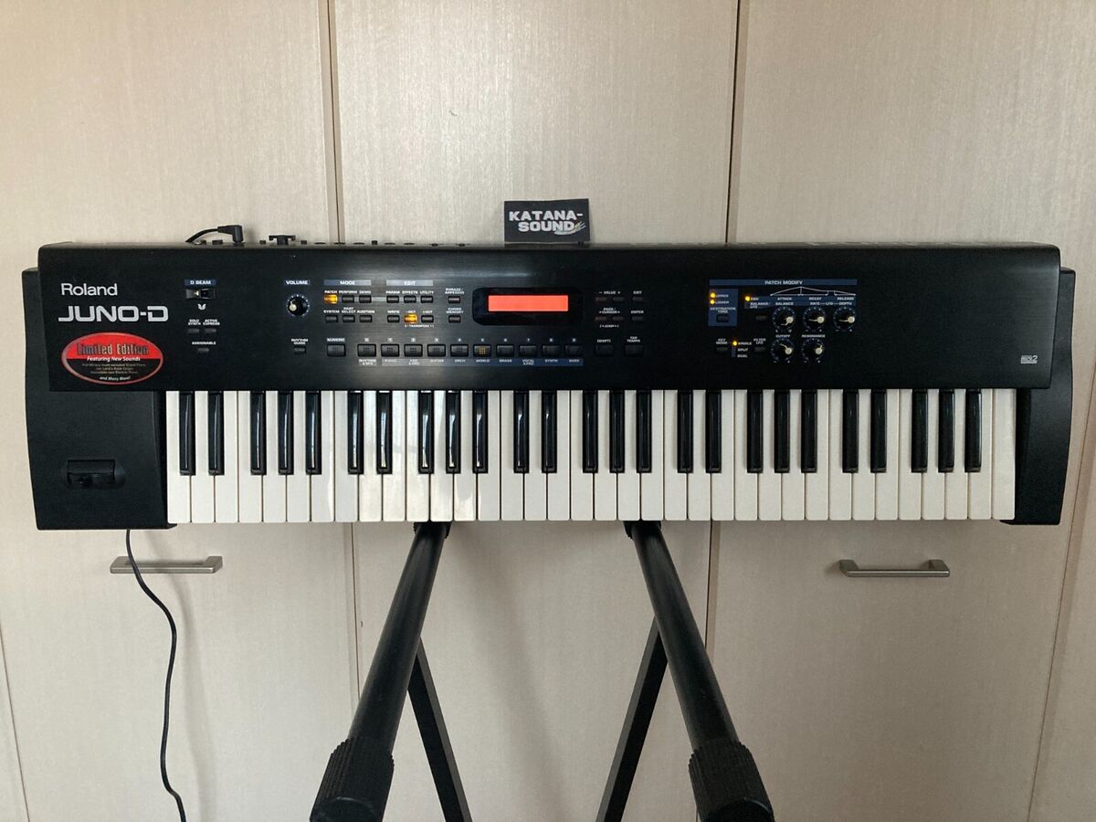 国産格安】 美品☆Roland JUNO-D Limited Edition シンセサイザー