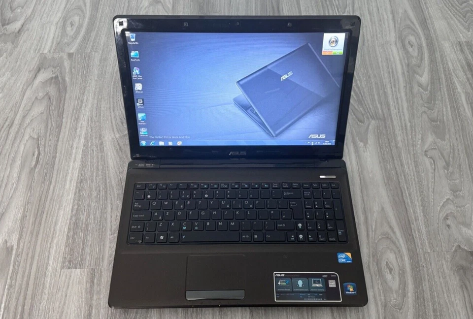 Asus A52F Laptop M380 2.53Ghz 270GB HDD 3GB RAM with bag - Image 2 of 4