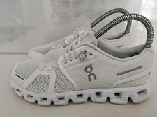On Cloud 5 Swiss Engineering Women's Size 5 Running Shoes White