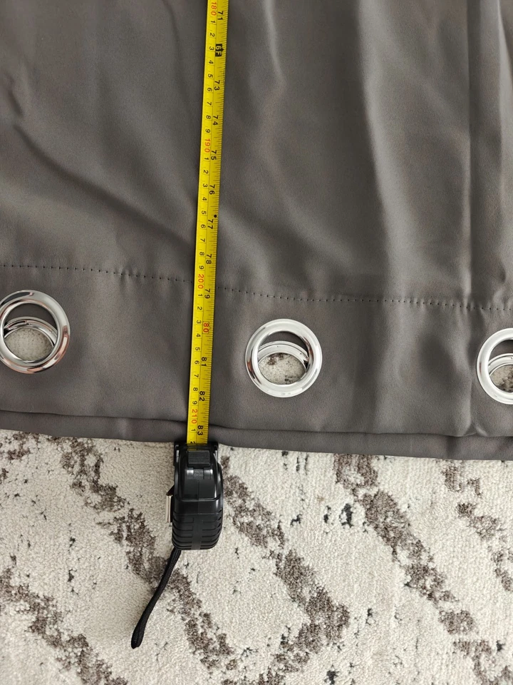 Usado en Excelente Condición Dos Cortinas de Terciopelo Elingen Ltd 83x100" Paneles Cortinas Suave Gris Salvia Lujo Foto 2 de 4