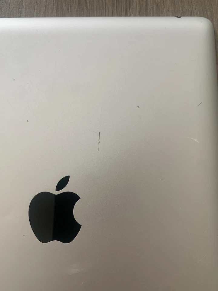 Apple iPad 4th Generation 16GB Wi-Fi 9.7" Black - Image 4 of 4